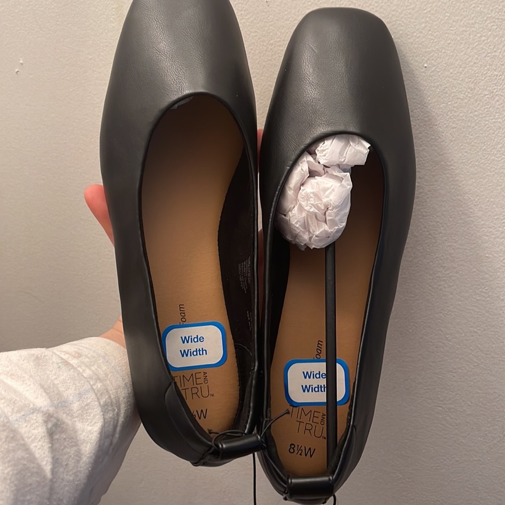 Time And Tru Black Slip On Flats Womens Sizes 8.5 Wide Shoes